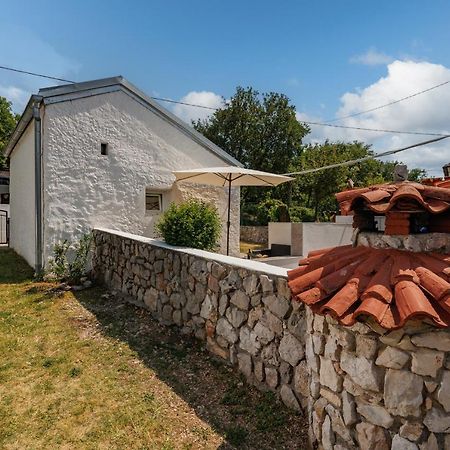 Charming Studio With Hot Tube, Terrace, Barbecue And Garden Kraljevica Extérieur photo
